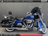 HARLEY-DAVIDSON FLHRC ROAD KING CLASSIC **LOADED WITH EXTRAS**