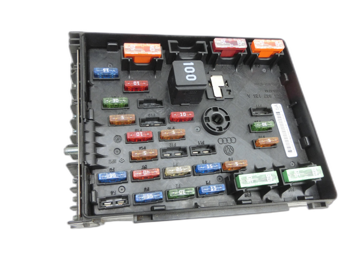 VW Tiguan I 5N 11-16 TDI 2,0 130KW Sicherungskasten Zentralelektrik  - Bild 1