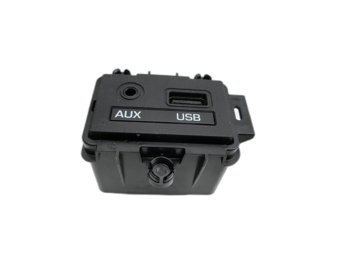 Hyundai I10 II BA 13-19 USB AUX Buchse Anschluss  - Bild 1