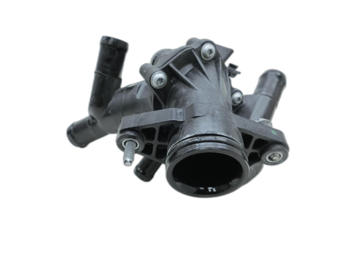 Mercedes CLA 180 C117 13-19 1,6 90KW Thermostat Flansch Thermostatgehäuse  - Bild 1