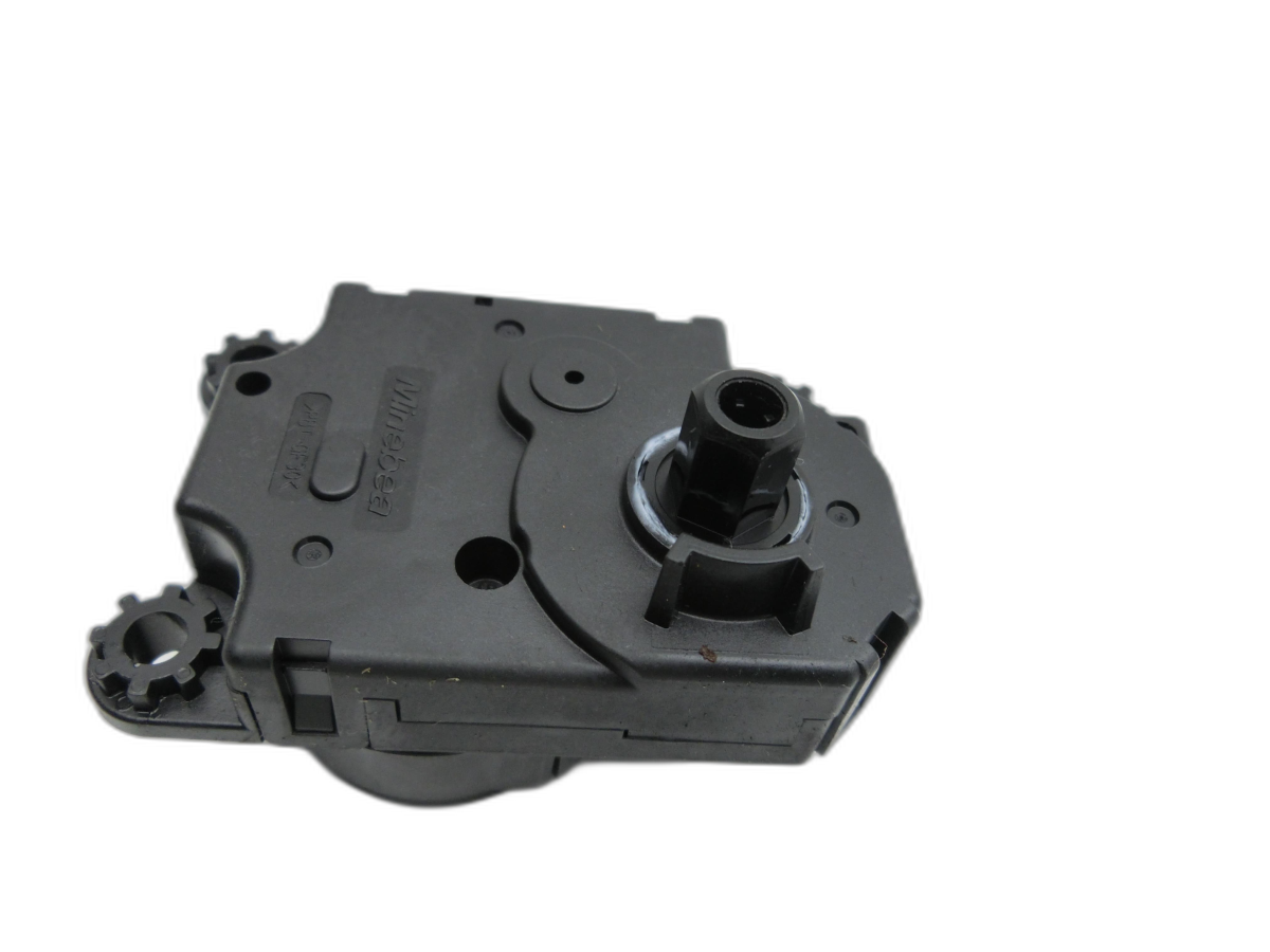 Opel Crossland X D75 20-24 Luftklappenstellmotor Stellmotor  - Bild 1