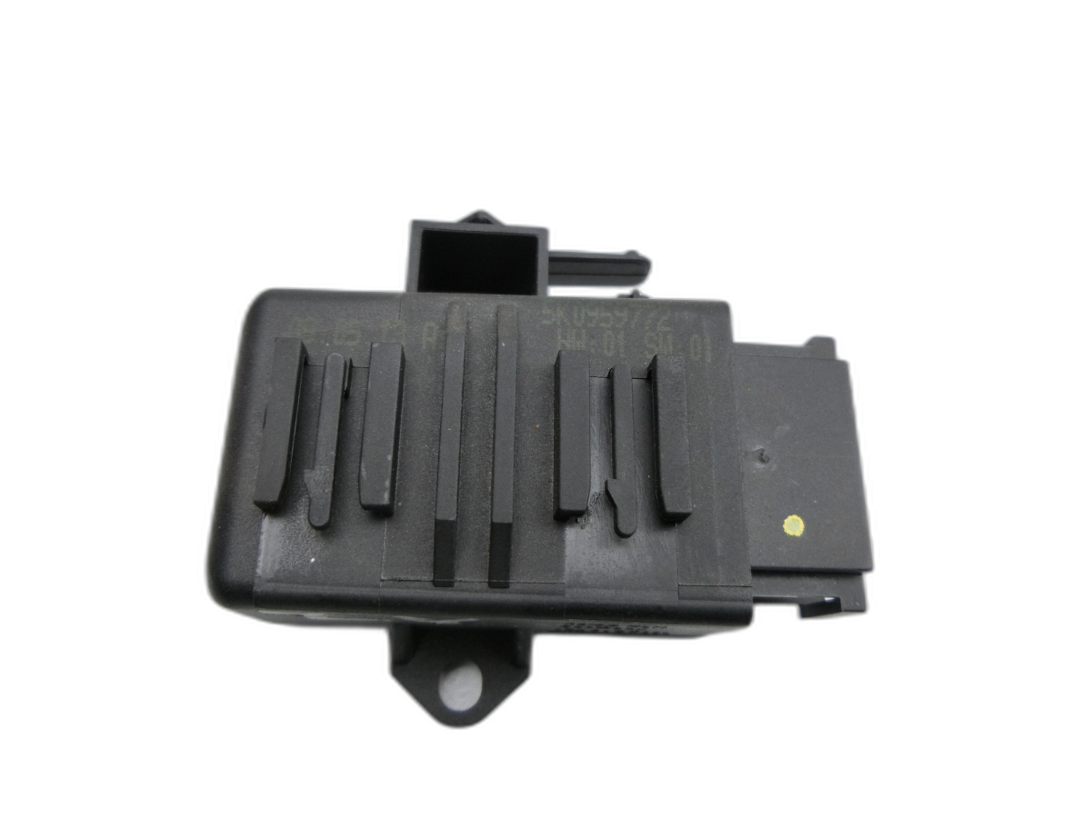 VW Passat 3C B7 10-15 SG ECU Steuergerät für Sitzheizung Links Vorne  - Bild 1