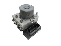 Mercedes W176 A200 12-15 ABS Steuergerät Aggregat Hydraulikblock Mercedes W176 A200 12-15 28.01.2015 A0004310500... Vorschau 1