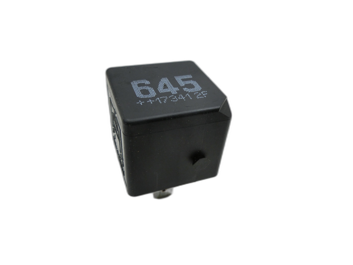 Relay 645 for VW Passat 3G B8 14-19 - Bild 1