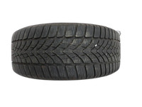 Audi A4 8W B9 19-24 1 x Reifen Winterreifen Dunlop 225/50R17 98 H Audi A4 8W B9 19-24 18.12.2015 gebraucht Vorschau 1