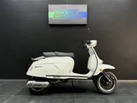 Royal Alloy GP 125 AC 2025 - MASSIVE SAVING ON RRP