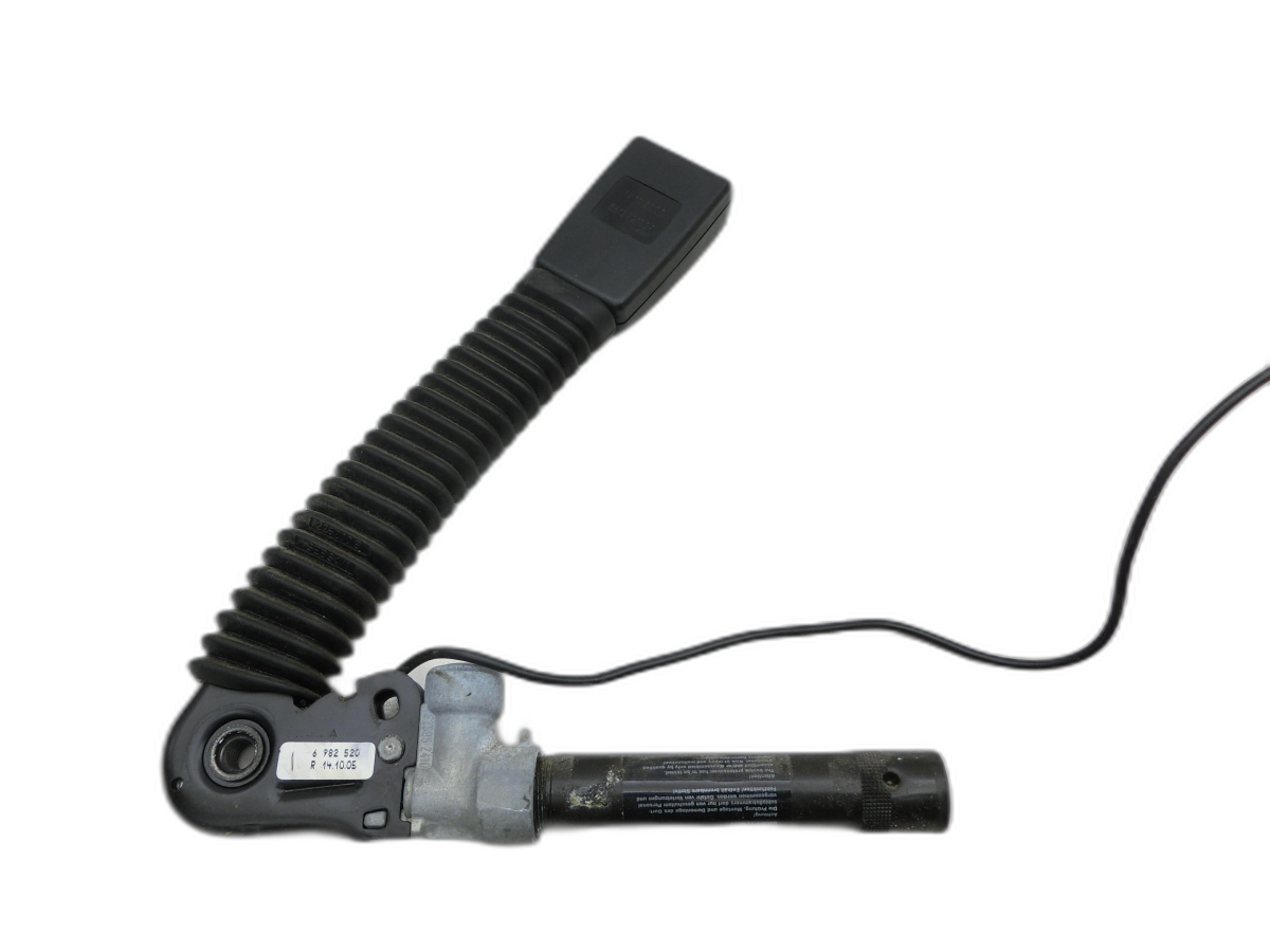 BMW 5er 530XD E61 03-07 Kombi Gurtstraffer Beifahrer Rechts Vorne  - Bild 1