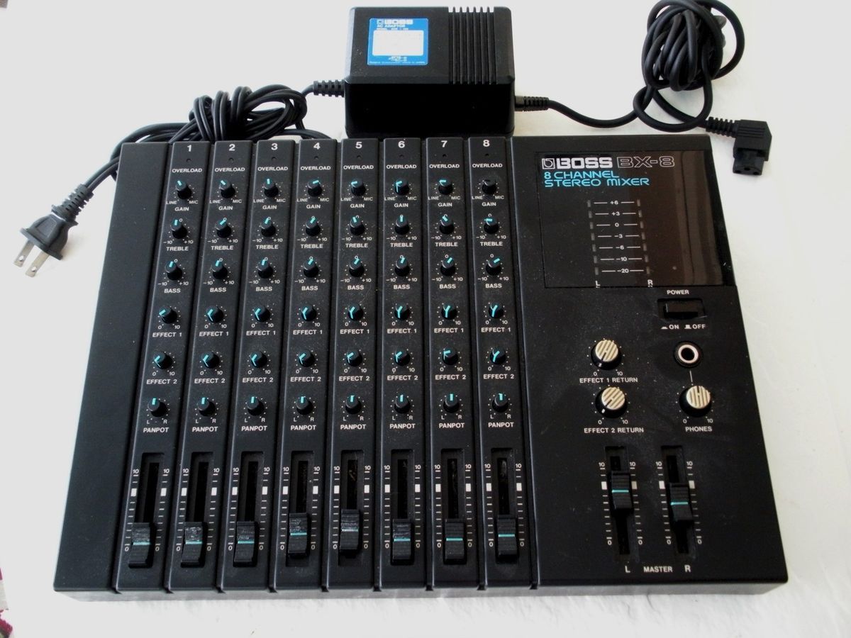 Mezcladores en vivo y de estudio Boss