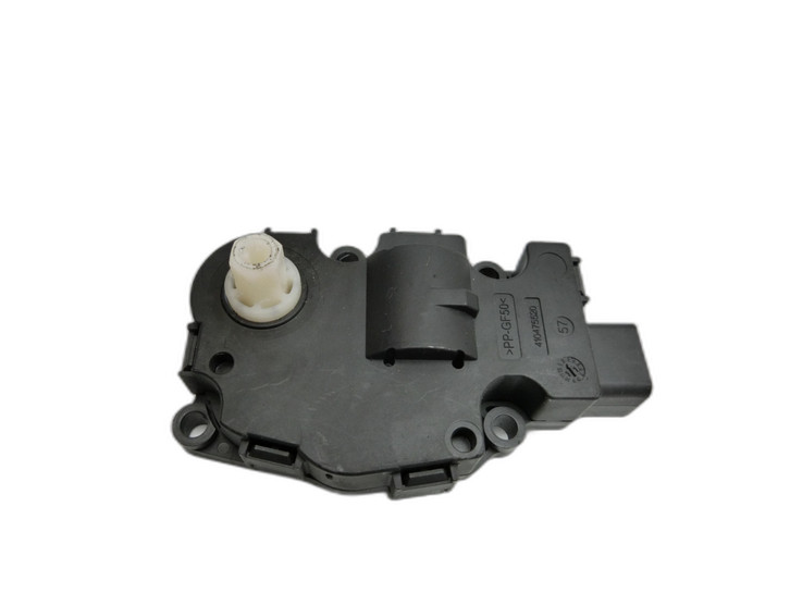 BMW 5er GT F07 09-13 Stellmotor Heizung Gebläse Lüftung BMW 5er GT F07 09-13 28.03.2011 4126507 4104755 410475520... Bild 1