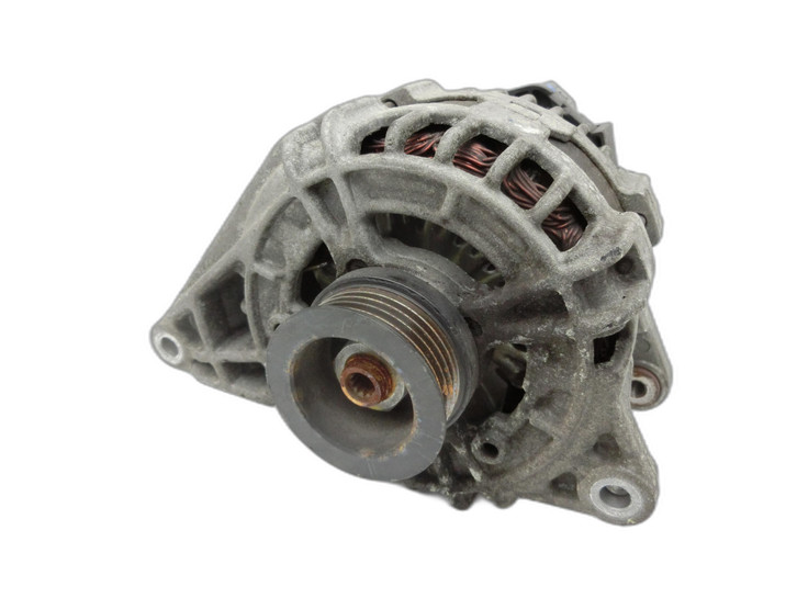 Mercedes W176 A180 12-15 CDI 1,5 80KW Lichtmaschine Generator  - Bild 1