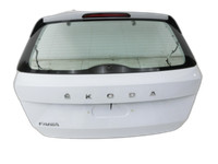 Skoda Fabia III NJ 17-21 5T Heckklappe Kofferraumdeckel LS9R Skoda Fabia III NJ 17-21 09.07.2020 6V6827025H gebraucht Vorschau 1