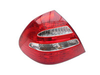 Mercedes E320 W211 S211 03-08 Lim Rückleuchte Heckleuchte Links orig Mercedes E320 W211 S211 03-08 07.04.2004... Vorschau 1