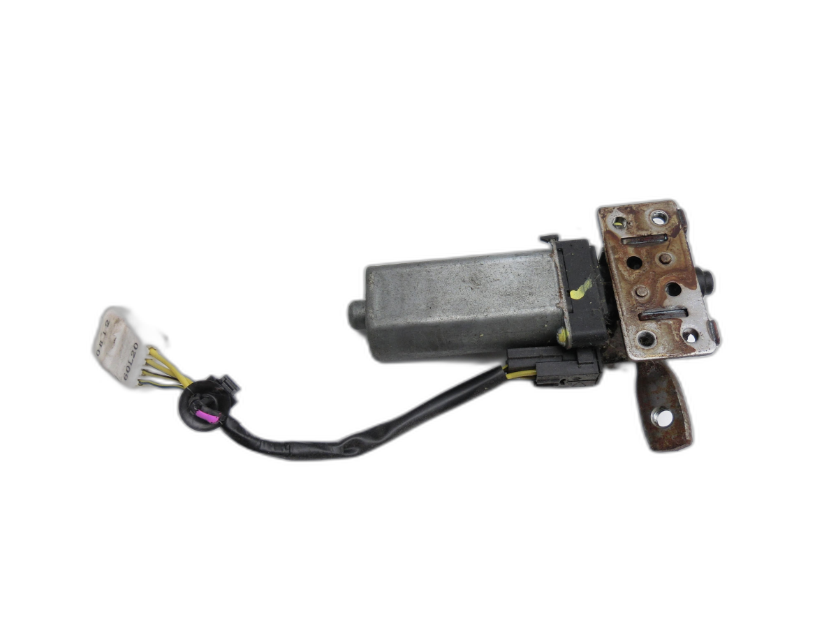 Suzuki Kizashi 09-16 Stellmotor für Elektr. Sitzverstellung Links Vorne - Bild 1