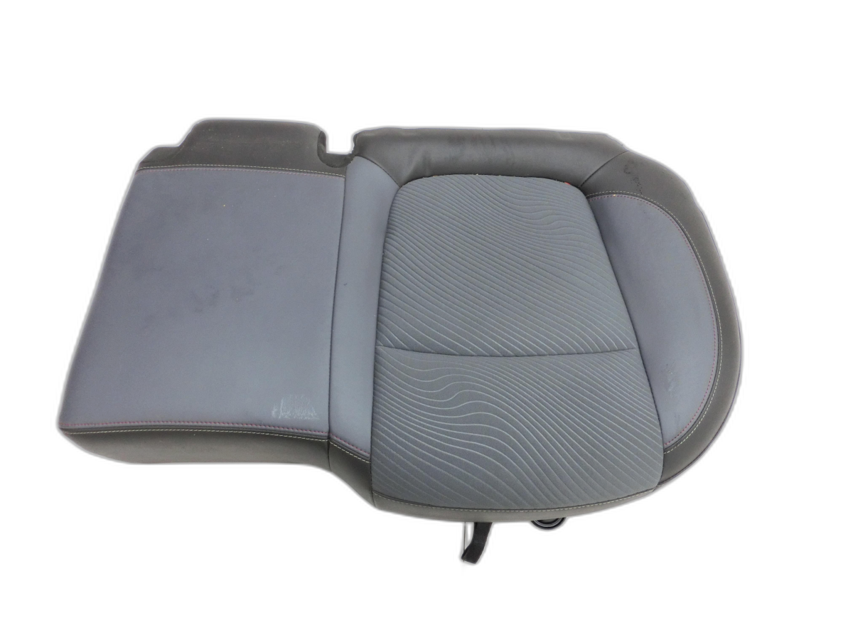 Opel Mokka X 12-19  Sitzbezug Sitzpolster Links für Rücksitzbank Hinten Naht Weiß Rot  - Bild 1