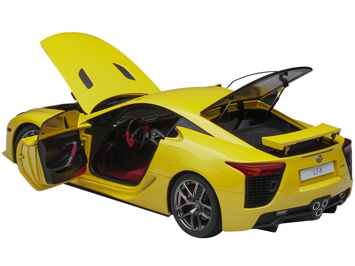 1/18 Lexus LFA Pearl Yellow W/ Red & Black Interior Model