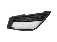 Seat Ibiza 6J 12-15 Blende für Nebelscheinwerfer Stoßstange Rechts Seat Ibiza 6J 12-15 01.12.2013 gebraucht Vorschau 1