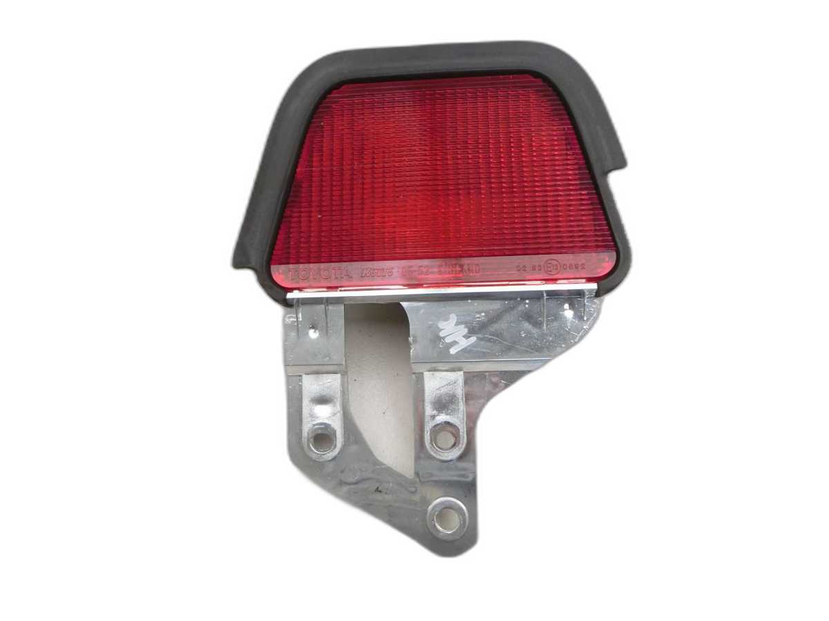 Toyota Avensis T25 06-08 Lim Bremslicht 3. Bremsleuchte für Klappe  - Bild 1