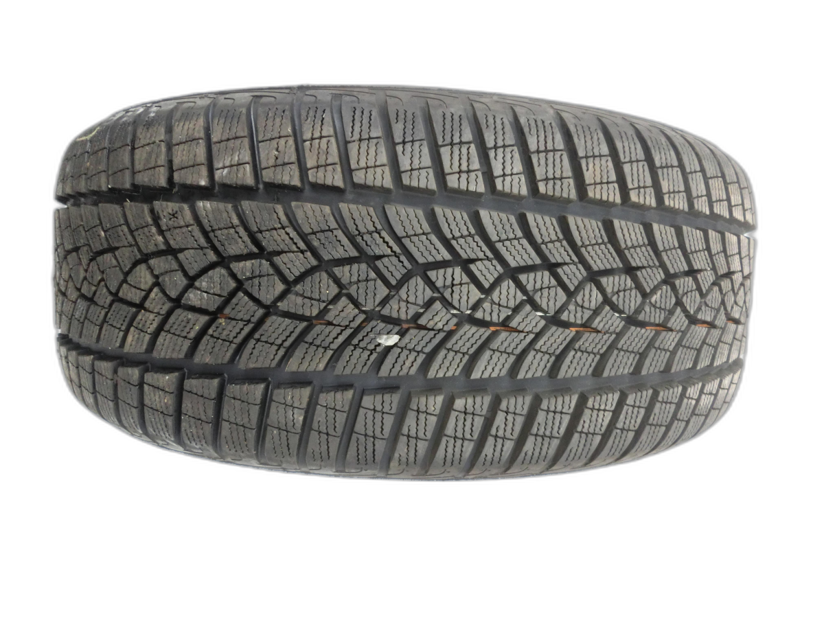 1x winter tires Goodyear 235/45R18 98V 9.7mm - Bild 1