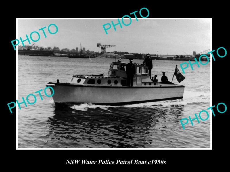 OLD POSTCARD SIZE PHOTO OF NEW SOUTH WALES WATER POLICE PATROL BOAT c1950