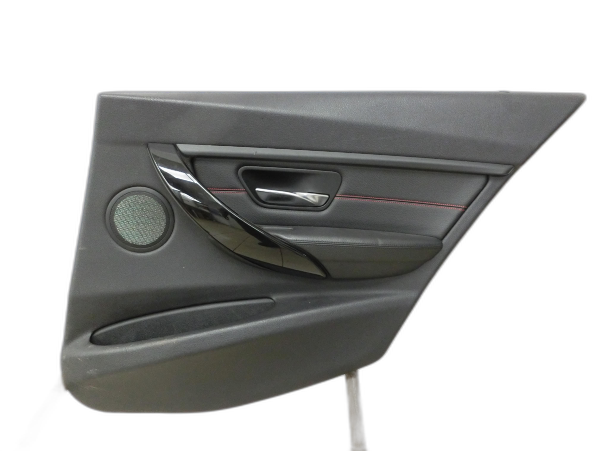 BMW F30 3er 320d 12-15 Lim Türverkleidung Türpappe Rechts Hinten roter Akzent  - Bild 1