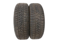 VW Touran II 5T 15-24 2 x Reifen Winterreifen Pirelli 205/60R16 96 H VW Touran II 5T 15-24 14.12.2015 gebraucht Vorschau 1
