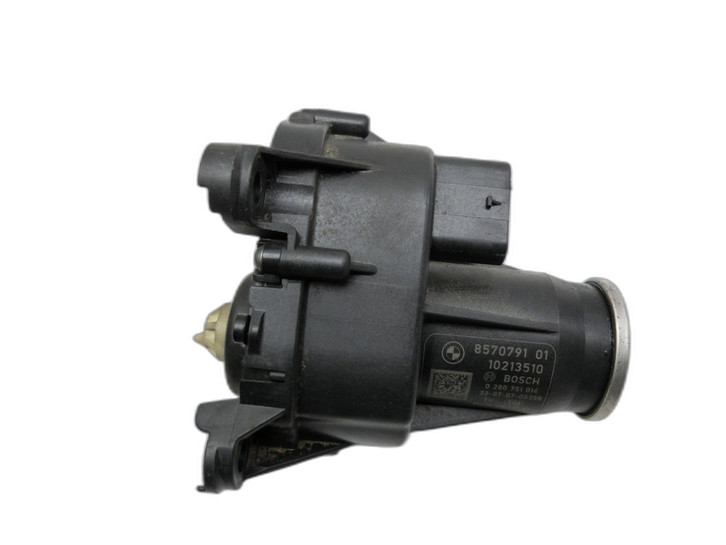 BMW X1 E84 LCI 12-15 2,0d 160KW Verstellung Stellmotor Regelklappe Ansaugbrücke BMW X1 E84 LCI 12-15 29.10.2012... Bild 1
