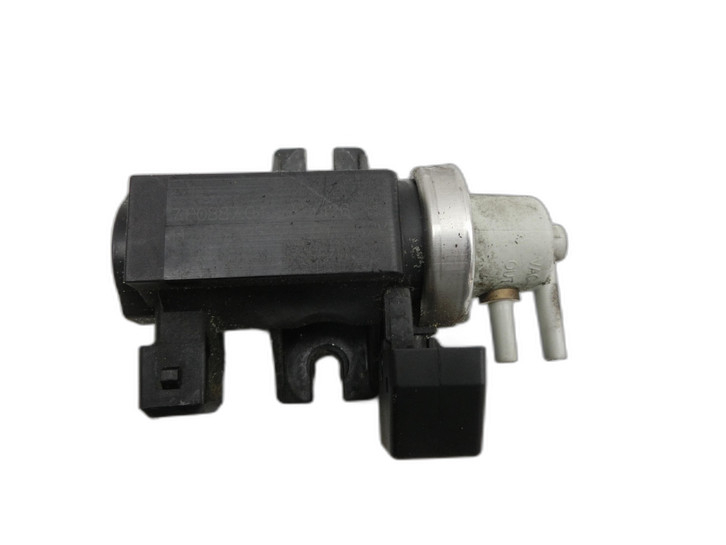BMW F01 750iX 08-12 4,4i 300KW Magnetventil BMW F01 750iX 08-12 09.06.2011 7602293 11657602293 7.00887.04 7595374... Bild 1