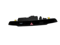 Hyundai Tucson TL 15-18 Warnblinkschalter Schalter Hyundai Tucson TL 15-18 30.03.2017 93700-D7100 3D136A-1000 gebraucht Vorschau 1
