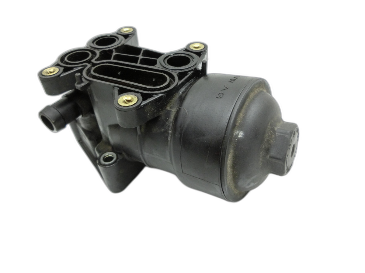 VW Golf Plus 5M 08-14 TDI 1,6 77KW CAYC Ölfiltergehäuse Gehäuse Halter für Ölfilter  - Bild 1