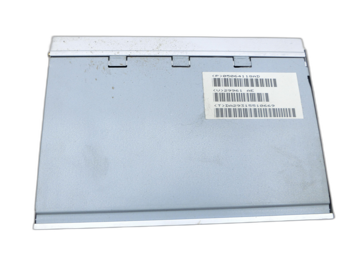 Jeep Grand Cherokee III WH 05-10 Verstärker Endstufe für Soundsystem  - Bild 1