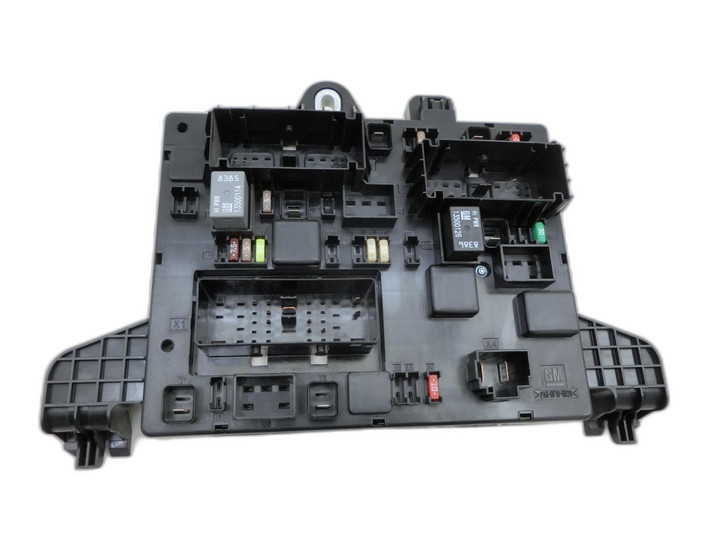 Opel Astra J 10-12 Batteriestützpunkt Plus Sicherungs- Relais Opel Astra J 10-12 11.02.2011 13343950 365927271... Bild 1