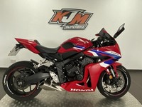 HONDA CBR650R, 2024/74, E CLUTCH 6,836 MILES COVERED. LOTS OF EXTRAS FITTED