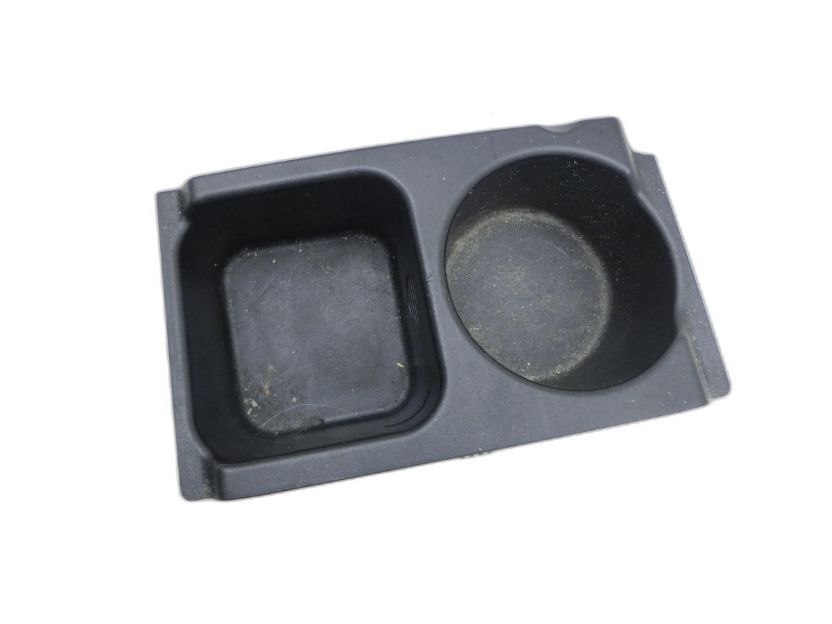 Mercedes W212 E350 09-14 Lim Becherhalter Getränkehalter  - Bild 1