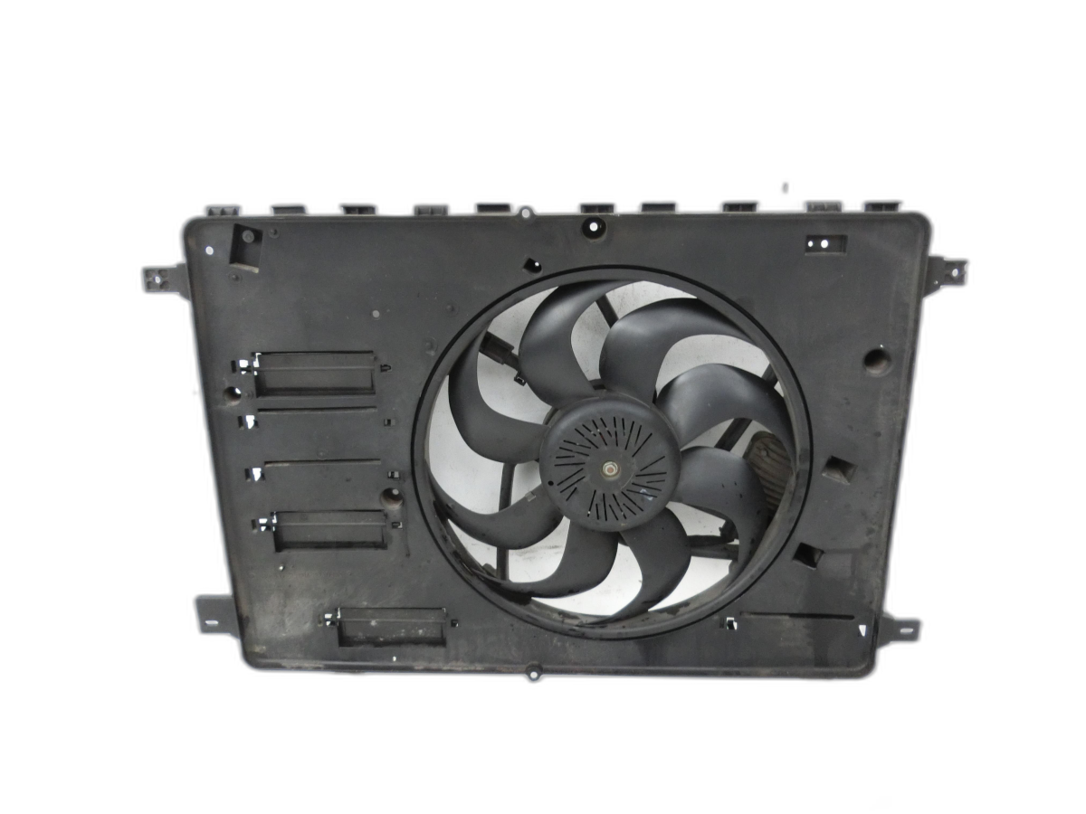 Volvo V60 D4 10-13 2,0d 120KW Lüfter Ventilator f. Kühler  - Bild 1