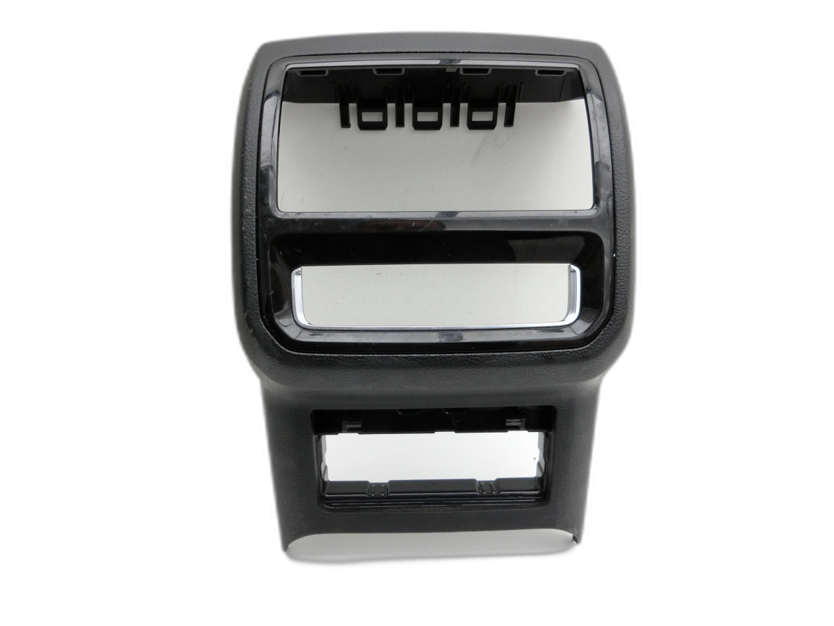 VW Passat B8 3G 14-19 Blende Einbaurahmen für Mittelkonsole Hinten  - Bild 1