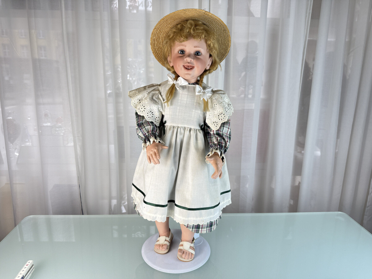 Poupée d'artiste poupée porcelaine doll 65 cm édition limitée