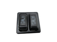 Mitsubishi Outlander III 12-15 Schalter Regler für Sitzheizung Mitsubishi Outlander III 12-15 22.09.2015 gebraucht Vorschau 1