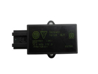 Audi A3 8P 08-10 Sitzheizung Steuergerät Links Vorne Audi A3 8P 08-10 27.04.2009 7L0959772D gebraucht Vorschau 1
