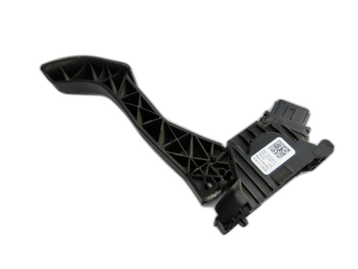 VW Passat B8 3G 14-19 TDI 1,6 88KW Gaswertgeber Gaspedal  - Bild 1