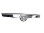 Opel Meriva B S10 10-13 Emblem Logo Chrom Leiste Opel Meriva B S10 10-13 22.03.2010 13267726 gebraucht Vorschau 1