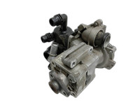 BMW E87 1er 116i 04-07 1,6i 85KW Wasserpumpe BMW E87 1er 116i 04-07 28.09.2005 7515778 11517515778 gebraucht Vorschau 1