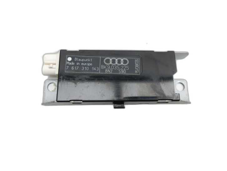 Audi A4 8K B8 QU 08-11 Antennenverstärker Weiche Antenne  - Bild 1