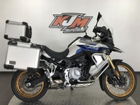 VOGE DS900X IN SILVER AND BLUE, 2024/74, JUST 1,891 MILES WITH FSH