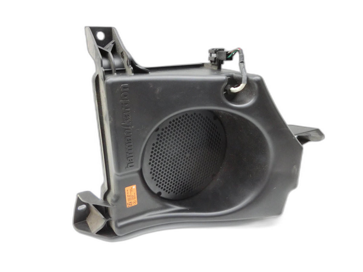 Mercedes W164 ML420 05-09 Lautsprecher Subwoofer Harman/Kardon  - Bild 1