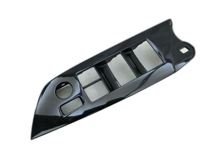 Toyota Prius IV ZVW5 16-19 Blende Einbaurahmen für Fensterheberschalter Links Vorne  - Bild 1