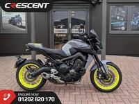 YAMAHA MT-09 2017 - NIGHT FLUO - HEATED GRIPS - MICHELIN TYRES -  R&G PROTECTION
