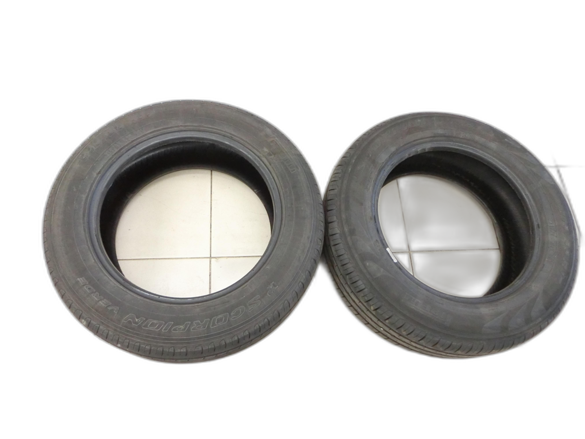 VW Tiguan I 5N 11-16 2x Reifen Sommerreifen Pirelli 215/65R17  V 6.4-7.7mm  - Bild 1