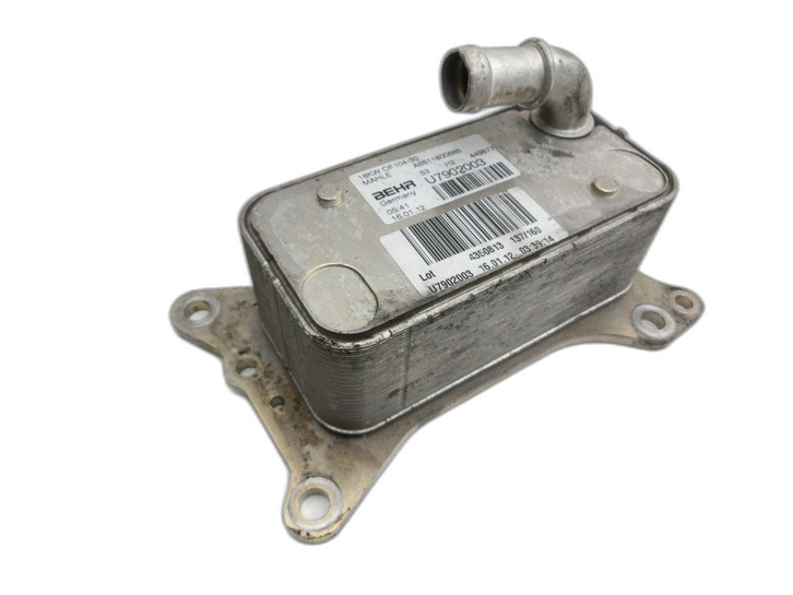 Mercedes E220 S212 09-13 CDI 2,2 125KW Ölkühler Wärmetauscher  - Bild 1