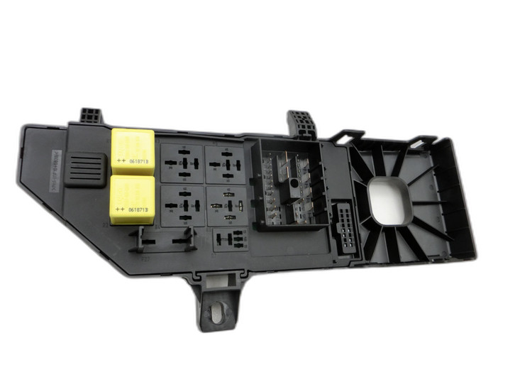 Saab 9-3 93 YS3F 05-07 Turbo 2,8 202KW Sicherungskasten Zentralelektrik Saab 9-3 93 YS3F 05-07 24.08.2006 460023260... Bild 1