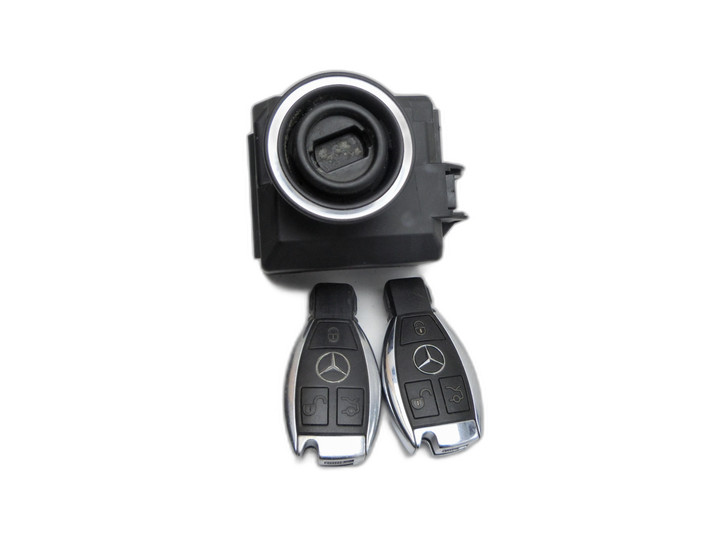 Mercedes S212 W212 E300h 13-16 Zündschloss mit 2x Schlüssel Mercedes S212 W212 E300h 13-16 26.06.2013 A2189053501... Bild 1